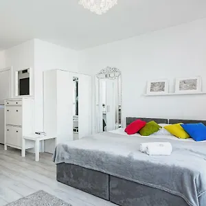 Moonlight2 By Renters Apartament Warszawa